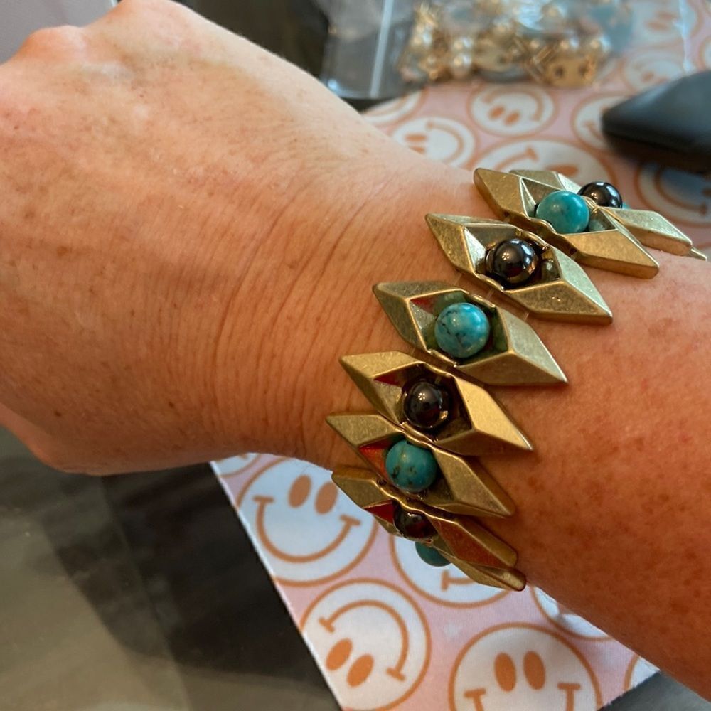 Cookie Lee NWT elastic Bracelet old gold color with genuine stones